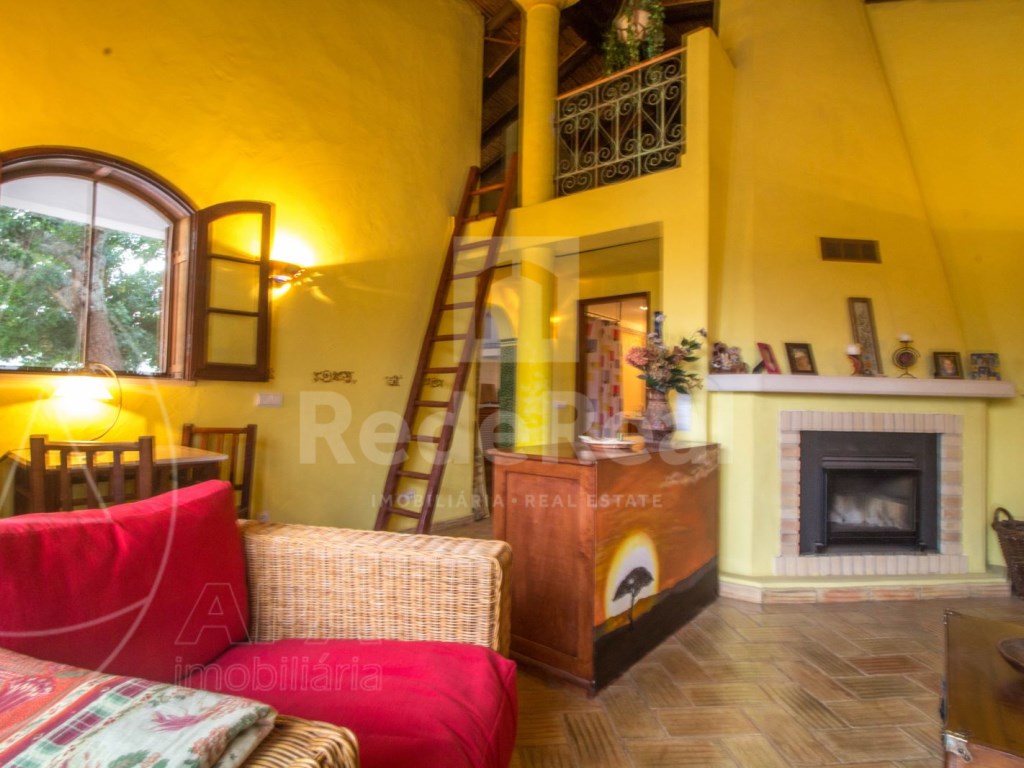 1+1 Bedroom House in Salir (7)