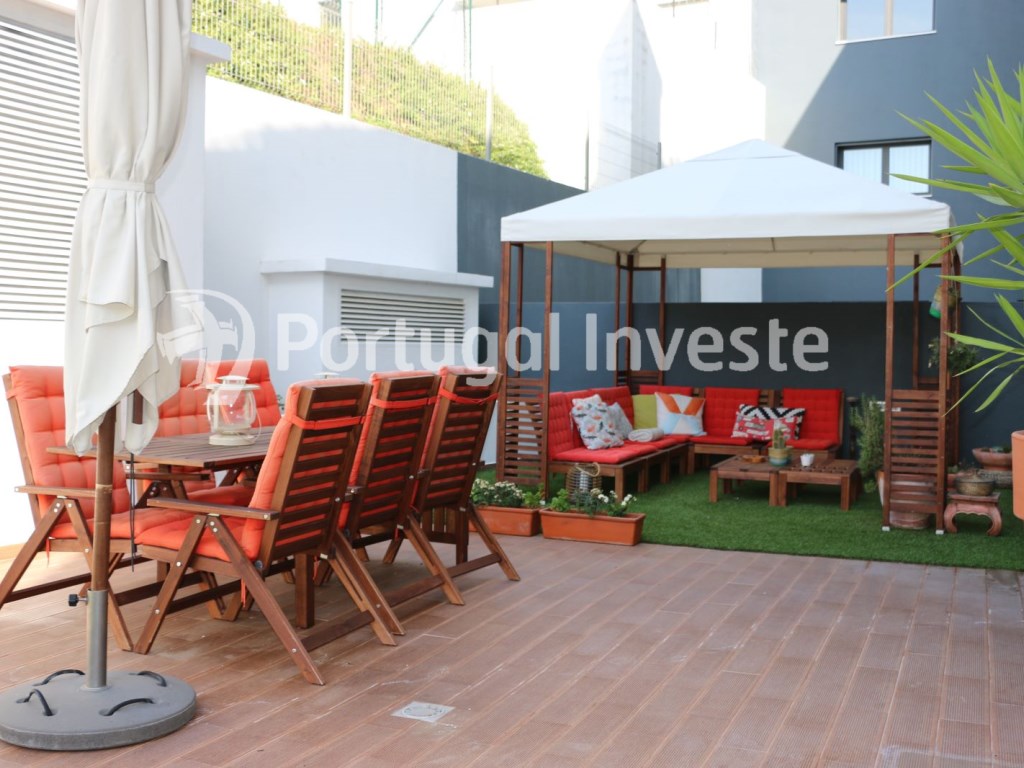 Fabuleux et exclusif T2 appartement de 110 m², avec terrasse de 112 m² et garage dans l'entreprise de luxe, à Almada - Portugal Investe