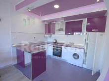 Apartment T1 +1, completely refurbished, for sale in Albufeira at 2km from the beach.