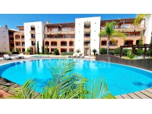 Apartment with 2 bedrooms for sale or annual rent located in Vilamoura