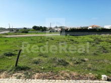 Grundstück für den Bau eines Hauses mit einem genehmigten Architekturprojekt in Algoz, Algarve.