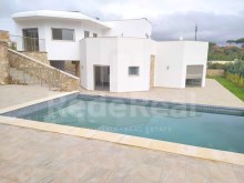 Detached 4 bedroom villa for sale in Albufeira