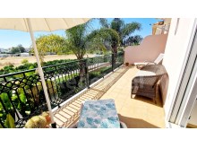 Villa for sale with 3 bedrooms - gated community with pool and box (50)%46/57