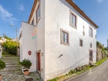 House › Sintra | 4 Bedrooms | 2WC