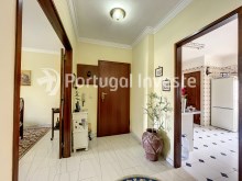 Apartamento de 3 assoalhadas no Pragal a 5 minutos dos acessos a Lisboa.%4/25