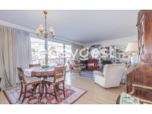 3 bedroom flat, with suite, garage and patio in the centre of Lisbon. | 3 Bedrooms | 2WC