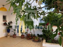 Chalet pareado de 4 dormitorios y jardín en Pêra- Silves%3/25