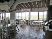 Renowned restaurant located in the center of Querença.
