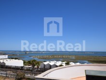 3 bedroom villa with superb views of the protected area of Ria Formosa., located in Bias do Sul, in the picturesque village of Fuzeta - Olhão.

This villa comprises ground floor and 1st floor of recent construction. On the lower floor you will find a pleasant garden, a spacious open-space living room with an equipped kitchen and a guest bedroom. On the upper floor, you will find two spacious en-suite bedrooms, each with panoramic balconies overlooking the Ria Formosa. All divisions of this house have air conditioning, central heating and plenty of natural light.
The terrace of this property has a pleasant space, where you can enjoy a spectacular jacuzzi, cozy pergola and lounge area for a relaxed family coexistence and appreciation of the surrounding landscape.

 Do you need more information? We will be happy to arrange a visit with you.