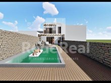 Land with approved project for 4 bedroom villa with swimming pool 20 minutes from Loulé.