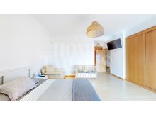 House-in-Samora-Correia-bedroom%12/36