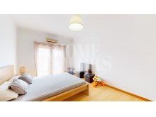 House-in-Samora-Correia-bedroom%19/36