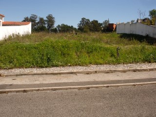 Plot of land for Housing Construction, close to the Centre of Santarém, for sale | 