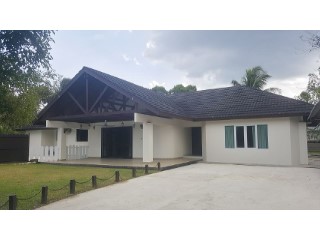 Bungalow House | 5 Bedrooms
