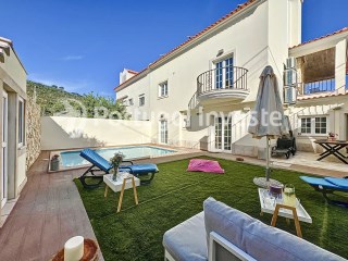Villa calme de 4 chambres à Serra da Arrábida | 5 Pièces | 3WC