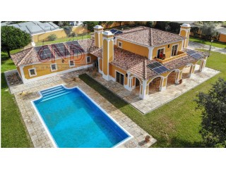 MAFRA - QUINTA, Moradia Arquitetura Tradicional Portuguesa- V6 com piscina. | T5 Duplex
