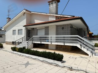 Moradia T3 (Canelas/Vila Nova de Gaia) | T3 | 2WC