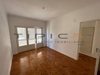 Unique opportunity: Renovated flat in Bairro do Rego | 2 Bedrooms | 1WC