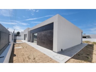 Detached House › Setúbal | 3 Bedrooms | 3WC