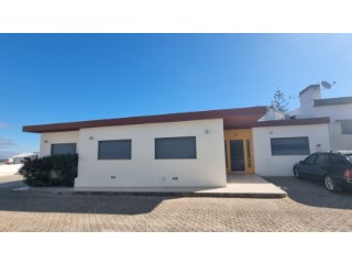 House › Sesimbra | 3 Bedrooms | 1WC