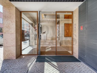 Apartamento de Luxo no Edifício AEG, em Alvalade | T1 | 1WC