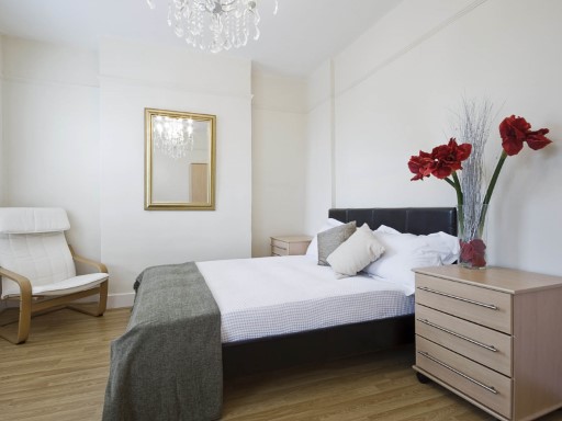 Apartment › City of London  | 4 Bedrooms