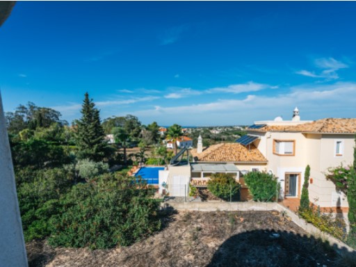 New villa with sea views%13/18