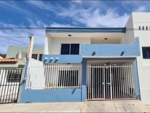House › Mazatlán | 7 Bedrooms | 4WC
