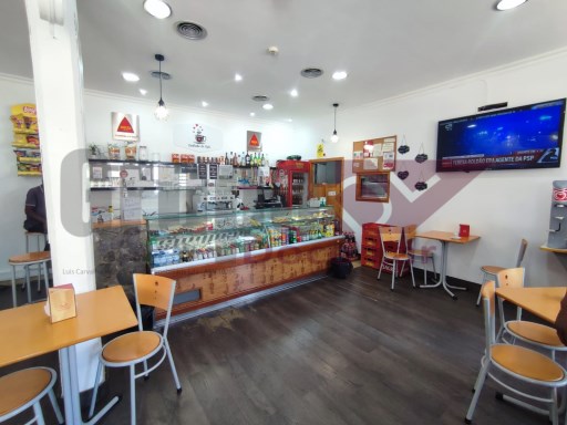 Cafe Snackbar ready to work fully equipped with furniture and machines. | 