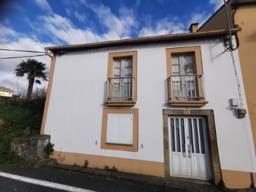 Rustic House › Ferrol | 3 Bedrooms