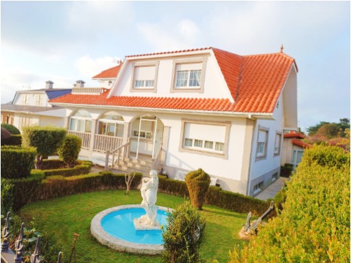 House with land › Valdoviño | 4 Bedrooms | 3WC