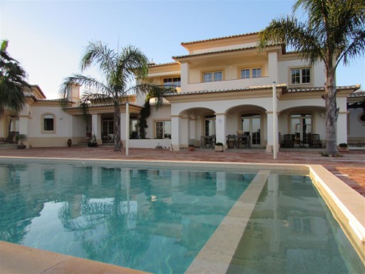 Superbe villa de luxe située à Lagos ! | 
