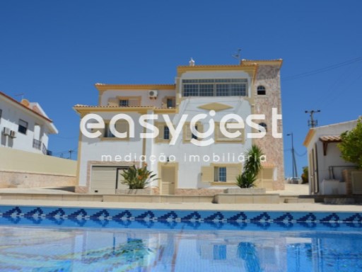 Fabulous Villa-Ideal for local accommodation | 10 Bedrooms | 13WC