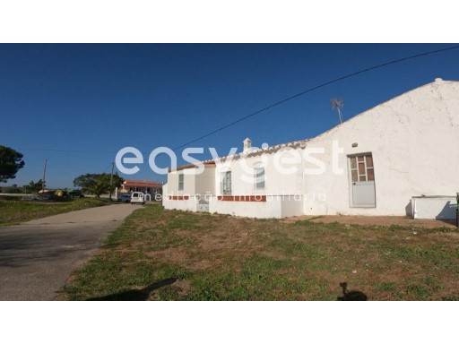 Farm with 1.9 hectares located in the parish of Altura | 2 Bedrooms