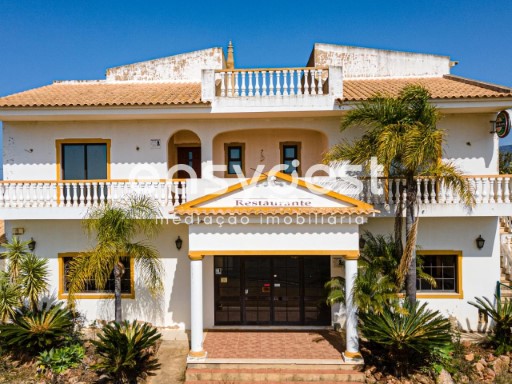 Fantastic and spacious 4 bedroom villa with good areas in Quelfes | 4 Bedrooms | 4WC