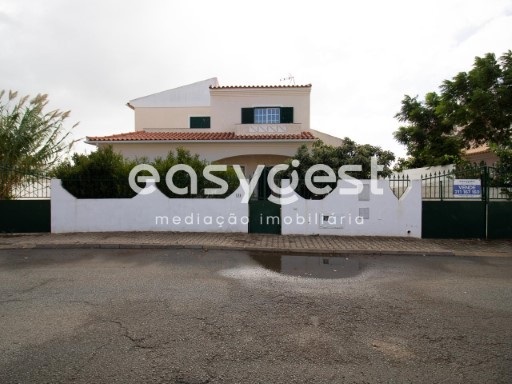 Detached house 4 bedrooms with basement, parking and balconies-Altura | 4 Bedrooms | 3WC