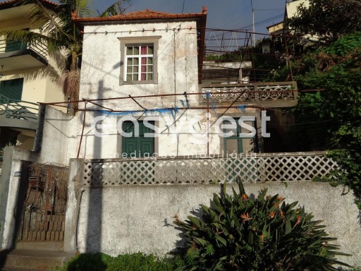 House V5 with 98.09 m2 in the Cellar - Bell Tower - Ribeira Brava | 5 Bedrooms | 1WC