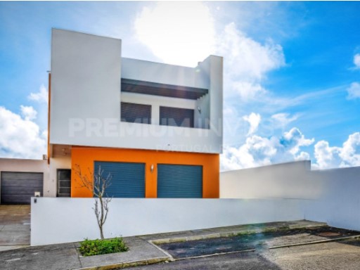 Modern villa with a fantastic view on the seafront | 3 Bedrooms | 3WC