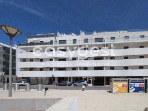 3 bedroom apartment next to Ria Formosa with swimming pool and 2 parki | 3 Bedrooms | 2WC