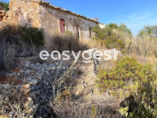 Plot with ruin and sea views in the beautiful Boliqueime mountains | 