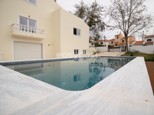 Villa mit 5 Schlafzimmern, Pool und Garage-in der Nähe von Praia Verde | 5 Zimmer | 5WC