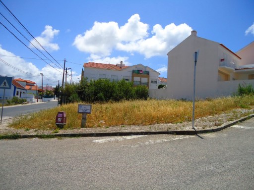 Lote de Terreno Urbano com 380 m2 para Habitação coletiva em Almoínha | 