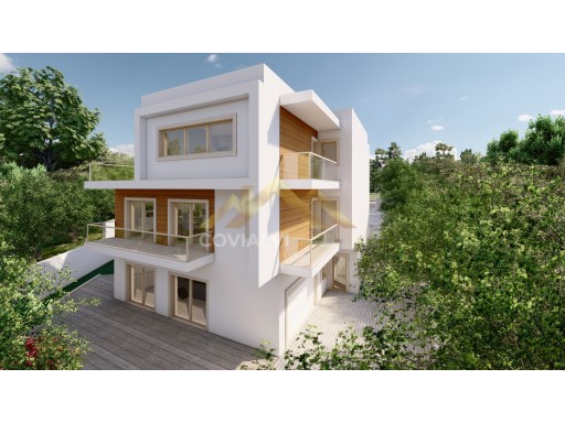 Haus › Covilhã | 4 Zimmer | 4WC