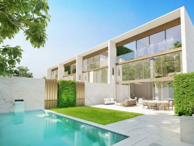 New villa with private pool inserted in a luxury condominium