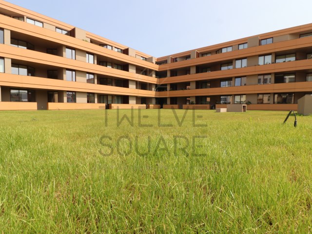 Apartamento T3, novo, pronto habitar, Leiria, condomínio fechado logradouro comum 2033m2 e piscina coberta. | T3 | 3WC