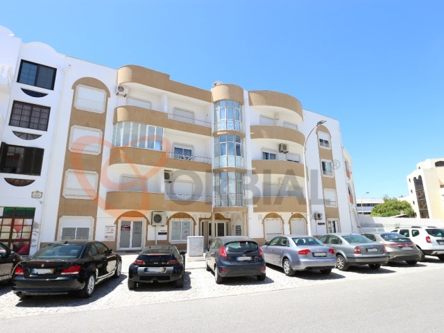 Fantastic 2 Bedroom Apartment In Central Albufeira Orbial