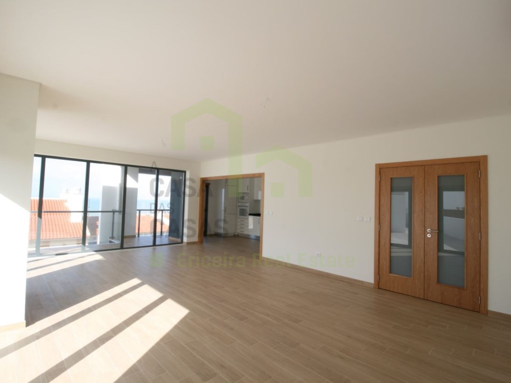 3 Bedroom Apartment Near The Center Of The Village Of