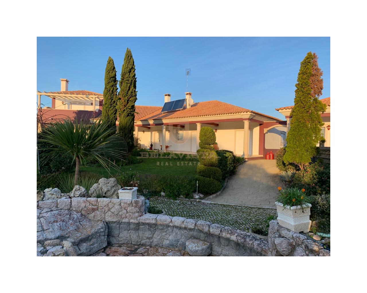 Belle villa T4 +1 avec piscine et vue sur le château - Ourem