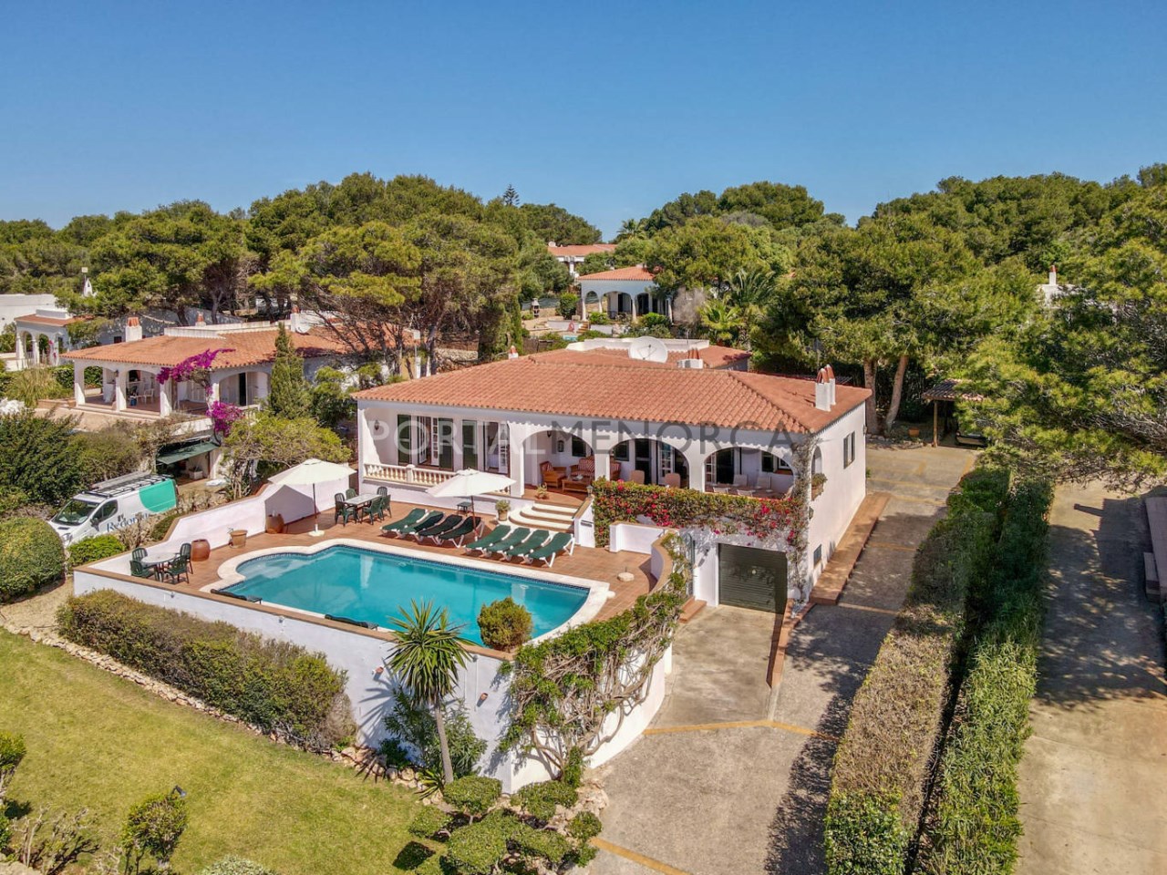 Villa with sea views in Binibeca for sale