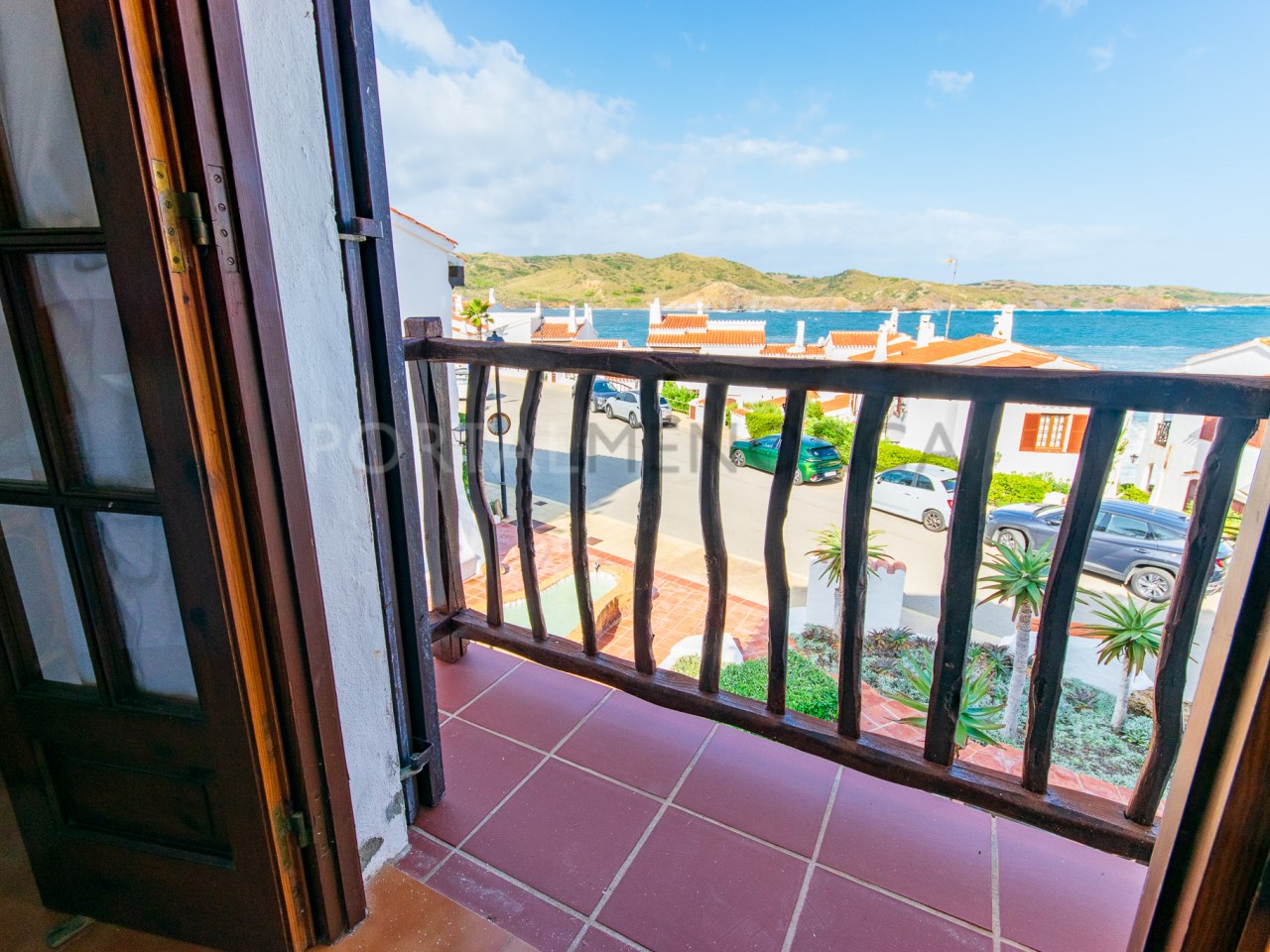 Vistas desde habitación en apartamento con vistas al mar en Playas de Fornells